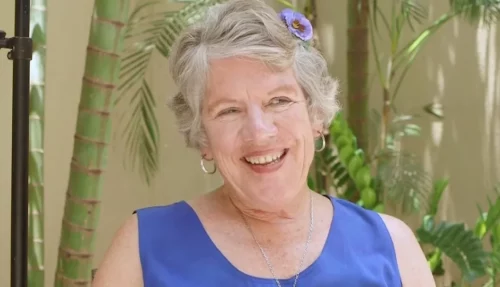 Emma Bragdon smiling